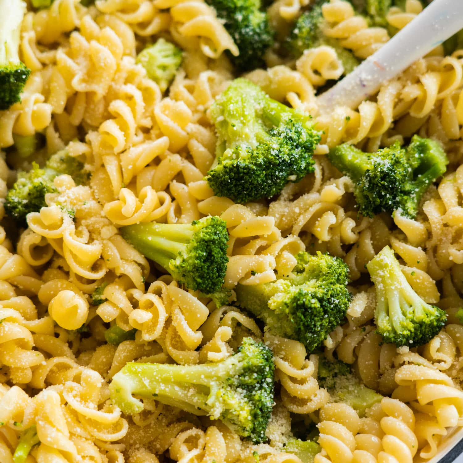 Simple Garlic Butter Broccoli Pasta: Rich Flavor, No Cream Needed